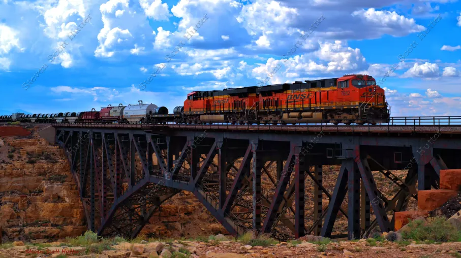 canyon-diablo-tressle-train-6-wm.webp