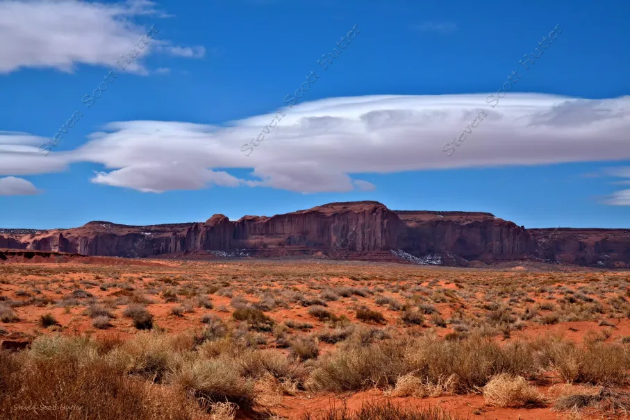 monument-valley-cliffs-1-wm.webp