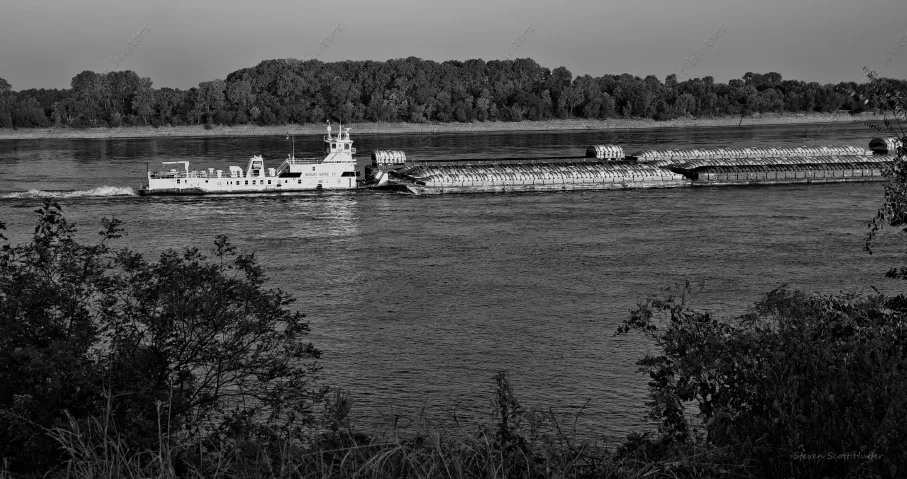 river-barge-2-b-and-w-wm.webp