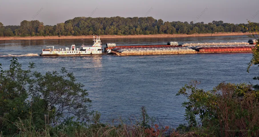river-barge-2-wm.webp