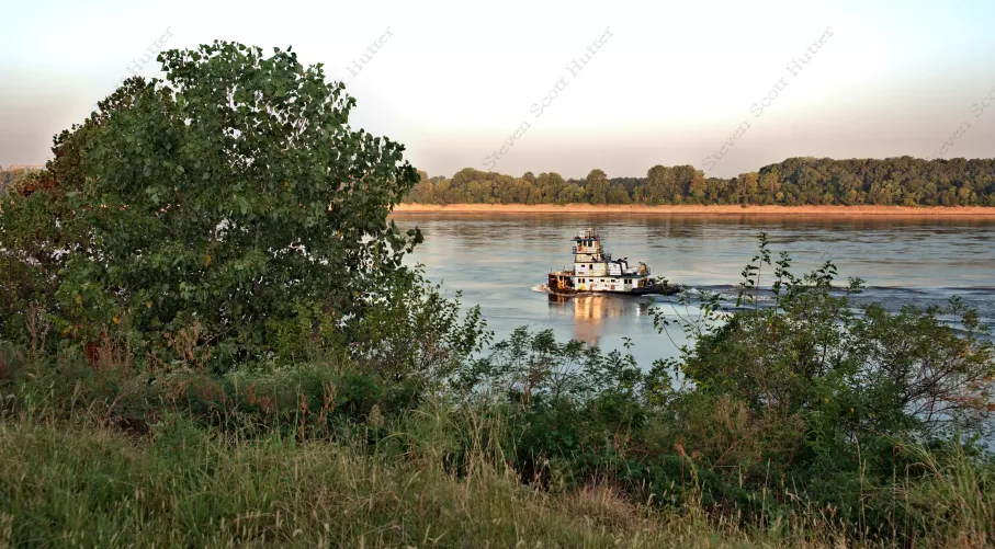 river-tug-1-wm.webp